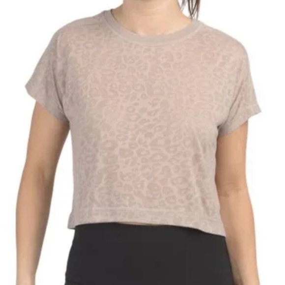 NWT HARMONY & BALANCE Dune Short Sleeve Burnout Tee Size M - Picture 1 of 6